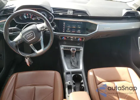 2022 Audi Q3 Komfort 45 z USA, uszkodzony, nr VIN WA1AECF32N1009481